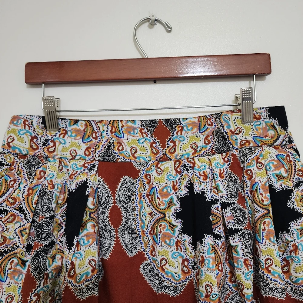 nwt WALTER BAKER W118 size Large Paisley Boho‎ Skirt Fully Lined Multicolor